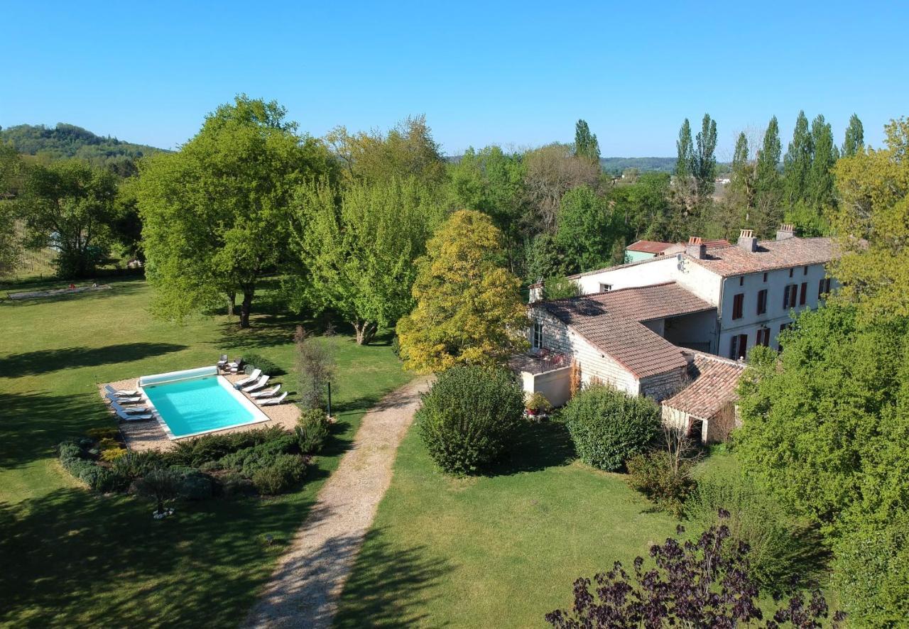 La Carreterie - Maison De Famille{S} Pineuilh Exteriér fotografie