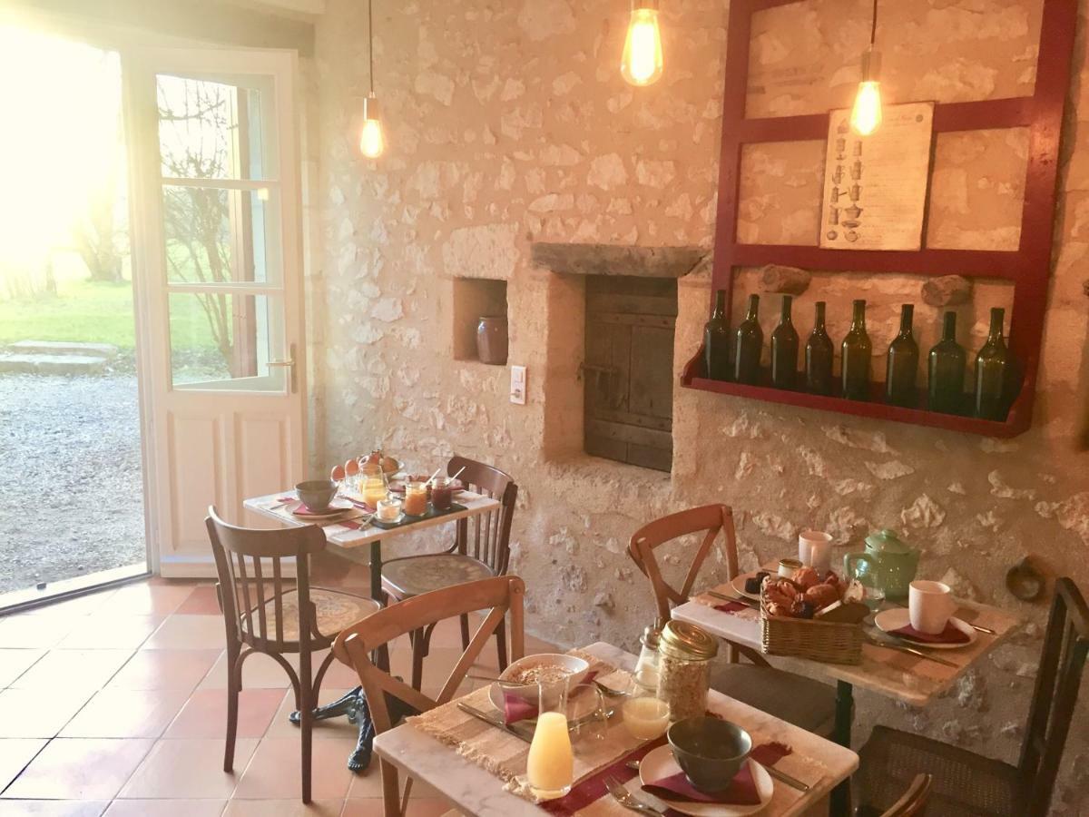 La Carreterie - Maison De Famille{S} Pineuilh Exteriér fotografie