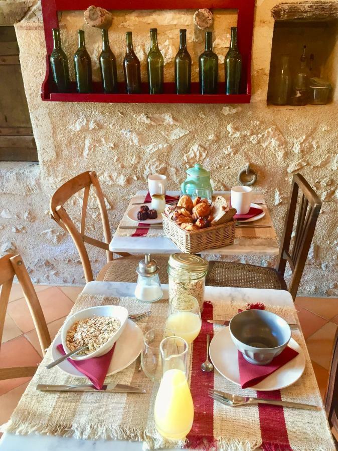 La Carreterie - Maison De Famille{S} Pineuilh Exteriér fotografie