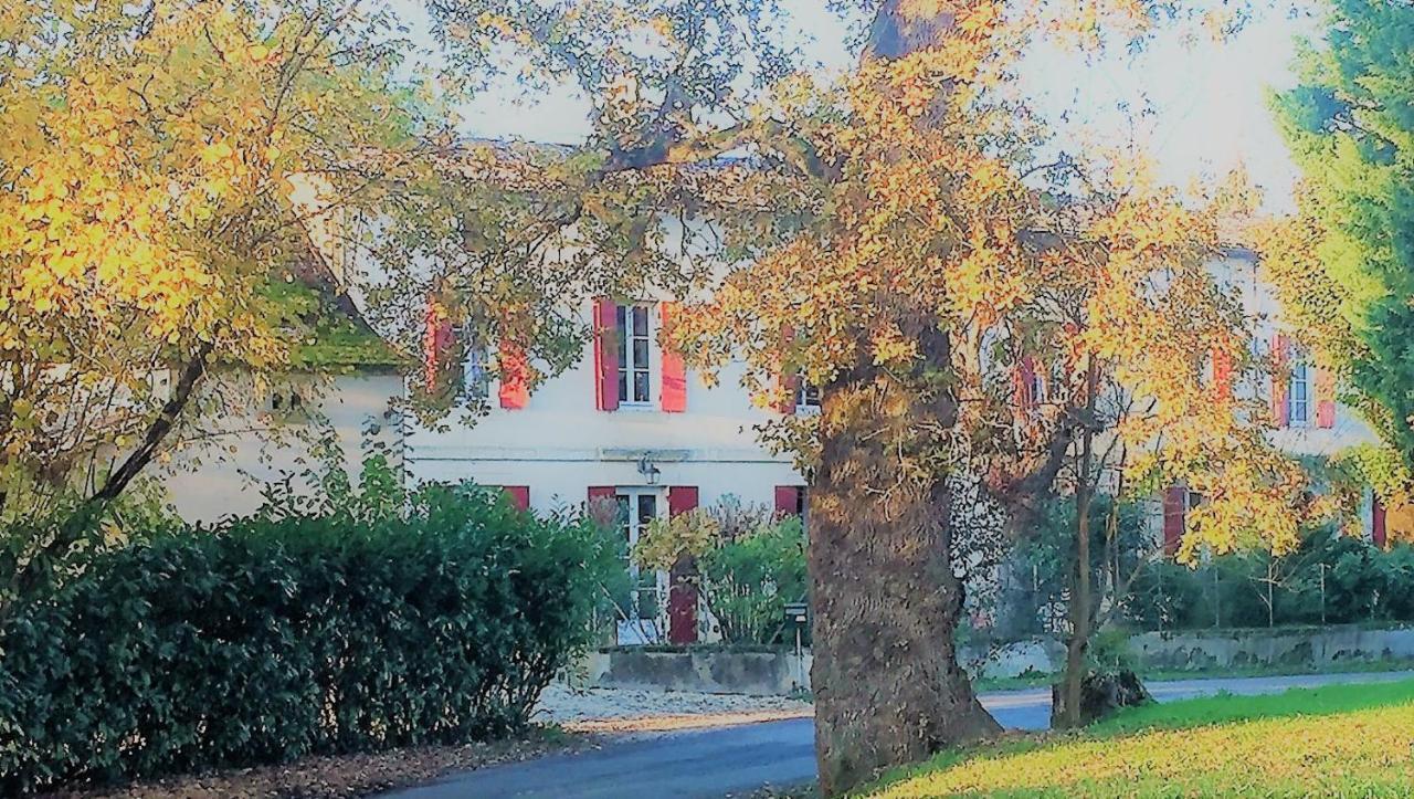 La Carreterie - Maison De Famille{S} Pineuilh Exteriér fotografie