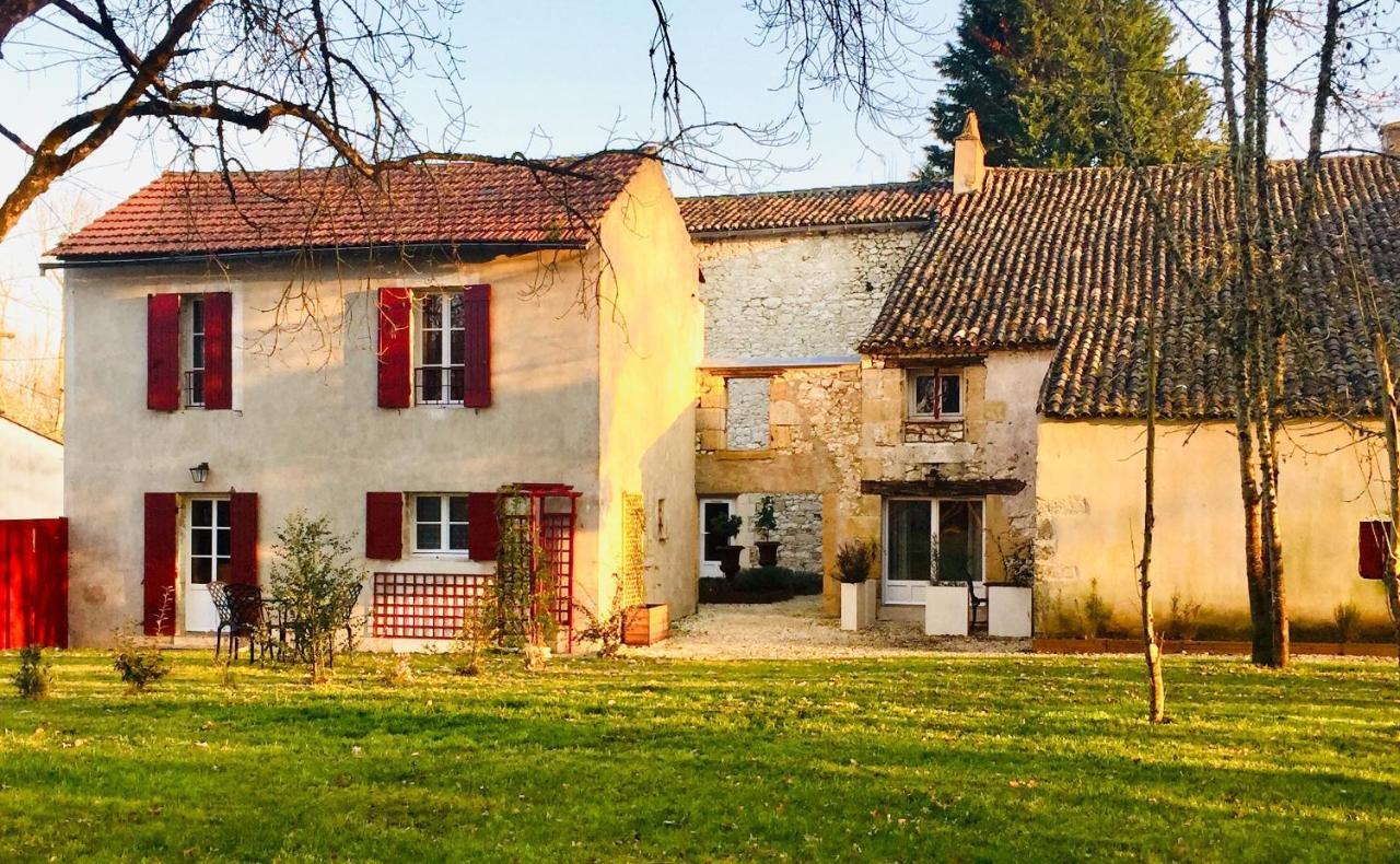 La Carreterie - Maison De Famille{S} Pineuilh Exteriér fotografie